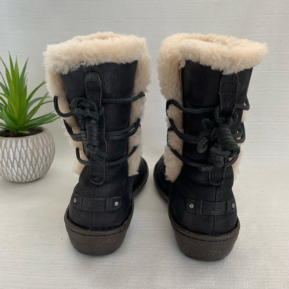 UGG Akadia Black Suede Leather Sherpa Lined Boots Women's 8 - Picture 10 of 15